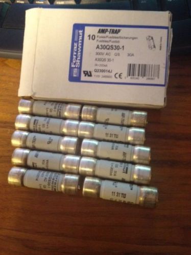 A30QS30-1 FUSES 30A 300V  Q230014J (SET OF 10) NEW CONDITION IN BOX