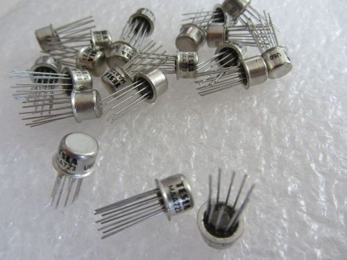 8x MAA723  TESLA  PRECISION  VOLTAGE  REGULATORS   eq   uA723    NOS