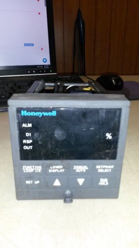 Honeywell temperature controller udc3300 dc330b-ee-000-20-000000-00-0 for sale