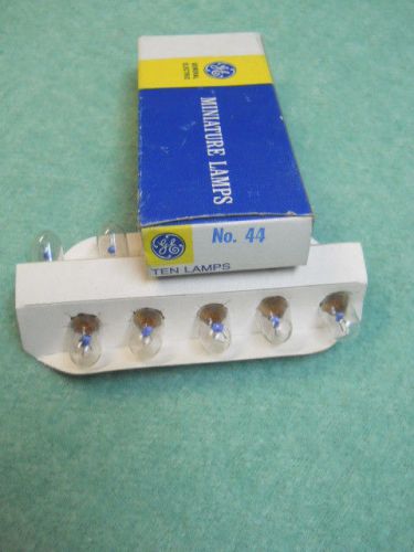 Box of 10 GE General Electric #44 Miniature Lamps-NOS-Made in USA