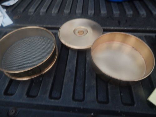 &#034;Dual Mfg. &#034; Bronze Sieve # 8  With Cover and Pan