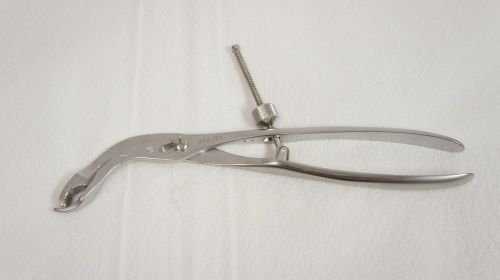 Synthes REF# 398.81 Self-Centering Bone Forceps, Size 1 Small Serrated Jaw 14 mm