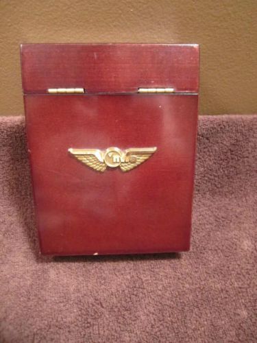 1992 BOMBAY COMPANY NOTE BOX/DESK CADDY NORTHWEST AIRLINES EMBLEM MUST LOOK!!!
