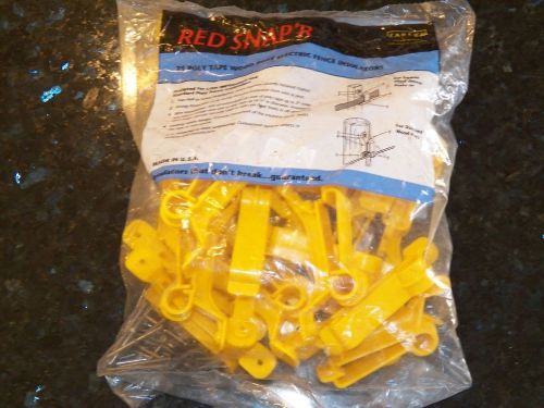 25 red snap&#039;r ypt25wp wood post poly tape insulator electric fence zareba new for sale