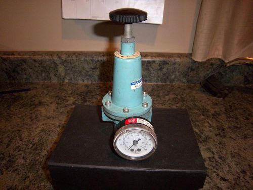 WILKERSON AIR REGULATOR R20-04-N00 / WITH MARSH GAGE   1/2 ” INLET/OUTLET