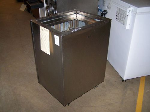 Self-Leveling Tray Dispenser on Casters