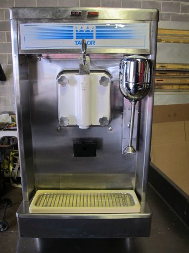Taylor 490-33 countertop 20 qt tank soft serve ice cream machine freezer for sale