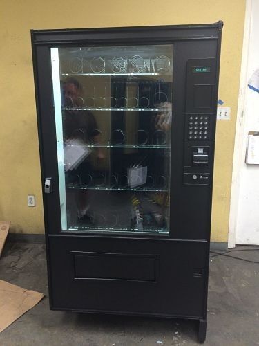 Ams 39 visi combination s2 vending machine (772) for sale