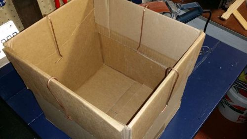 4 clips for holding down carton flaps boxes clamps packaging color bronze for sale
