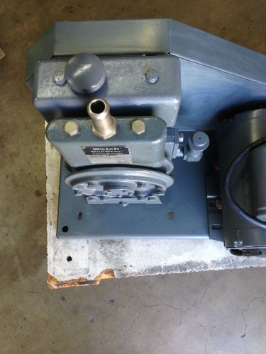 Welch 1405 vacuum pump for sale