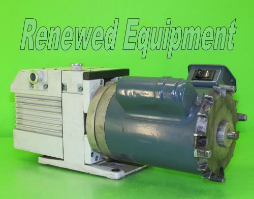 Leybold maximac d8b vacuum pump  * for parts – as-is * for sale