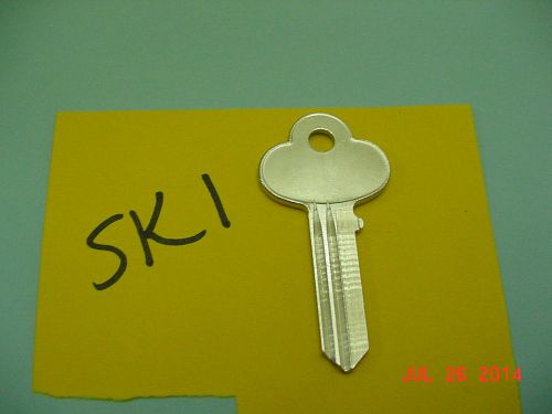 clover NOS 10 Key Blanks LOT of 10 Key SK1 R1001EN Corbin locks Tool Box uncut