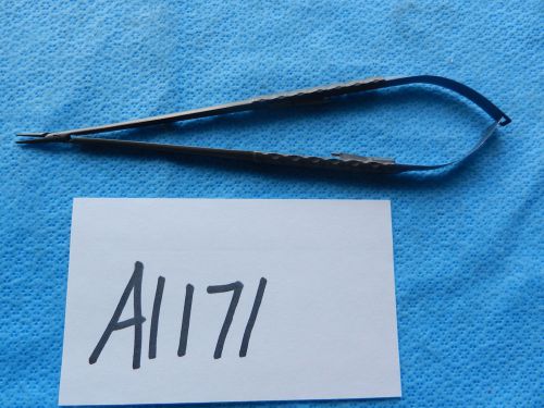 Aesculap Surgical Titanium Needle Holder With Catch 210mm FM239T