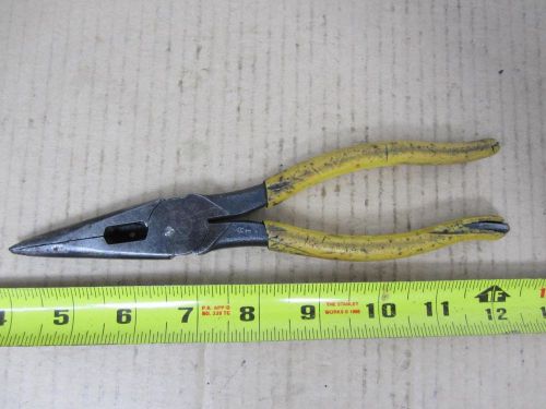 KLEIN TOOLS 8&#034; NEEDLE NOSE ELECTRICIANS ELECTRICAL PLIERS