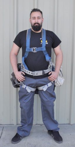 DBI/SALA EXOFIT TOWER CLIMBING SAFETY HARNESS. FRONT+BACK+SIDE D RINGS. LARGE