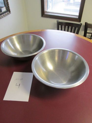 LOT OF (2) COMMERCIAL STAINLESS STEEL MIXING BOWLS - NO RESERVE - NICE