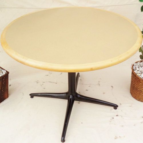 3 Tables Restaurant Commercial Round 36&#034; with Bases Tops Seating Laminate Brown