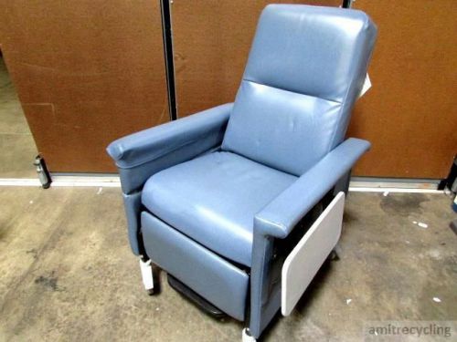 CHAMPION PATIENT Blue Chair Recliner Transport Dialysis Treatment Therapy