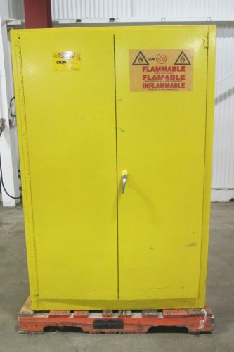 Lyon metal storage cabinet - used - am15481 for sale