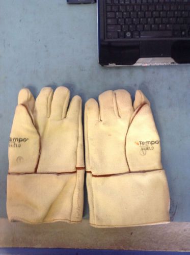 Tempo Shield Thermal Barrier Gloves (S83-14). For Furnaces and Metal working