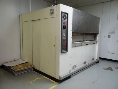 Reed Commercial Revolving Bakery Oven Model No: 5-26x80 Nat Gas NEW STONES