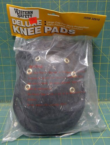 New in Package Western Safety Deluxe Knee Pads  Item 32910 Extra Padding