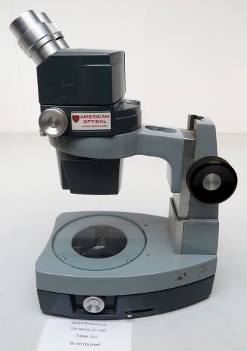 AO Instruments Company American Optical binocular Microscope 569 0.7 to 3.0x