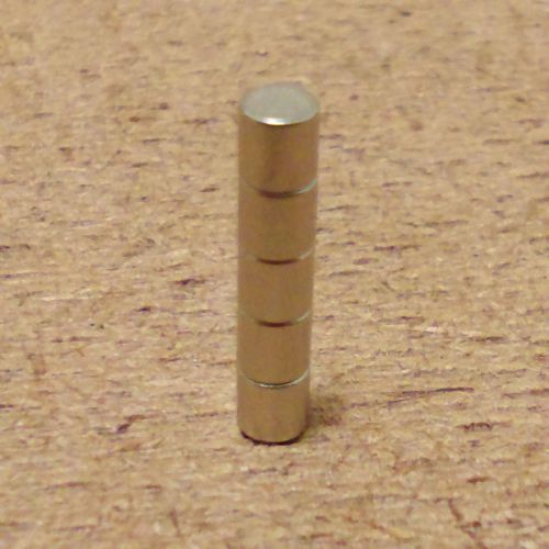 5 neodymium cylindrical (3/16 x 1/16) inches cylinder/disc magnets. for sale