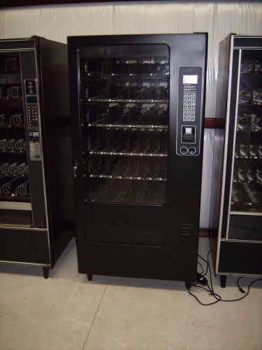 USI snack vending machine with guranteed deliver of product