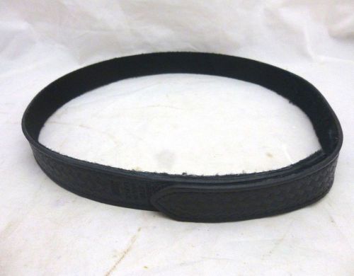 Safariland black 1.5&#034; buckleless reversible duty belt used 99-4-4 large 49.5&#034; for sale