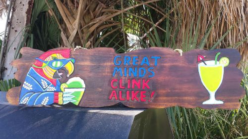 39.5&#034; HANDCARVED WOOD &#034;GREAT MINDS CLINK ALIKE&#034; WITH PARROT &amp; DRINK GLASSES!!!