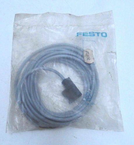 (NEW) Festo Solenoid Valve Cable KMF-1-24-5-LED  30937