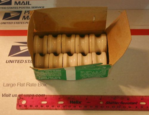 NOS Wisconsin Box Of 10 Porcelain Electric Fence Wire Insulators Corner Type
