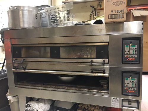 DOYON 3T2 OVEN AT GREAT PRICE!!!!!