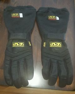 REDUCED! Mechanix Wear Team Issue gloves