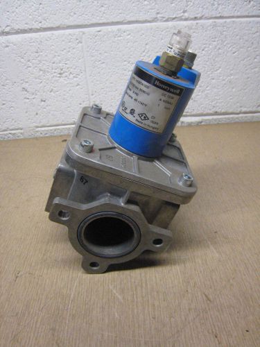 Used honeywell v4297a1005 small body solenoid gas valve free shipping for sale