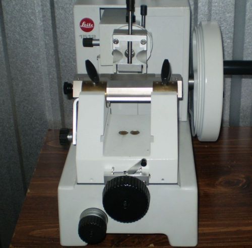 Leitz Wetzlar 1512 Rotary Microtome w/ Blade Holder &amp; Blade