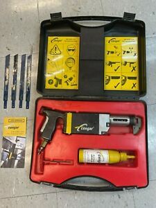Cengar CL75 Industrial Air Reciprocating Saw Kit with Case