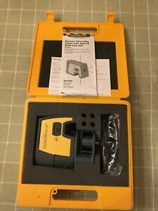 RoboToolz Electronic Self Leveling 5-beam Laser RT-7610-5 In Case Excellent