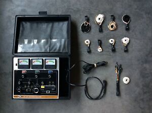 B+K Precision Dynascan 467 Picture Tube Restorer/Analyzer, Powers on