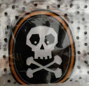 Skull &amp; Crossbones Zipper Seal Bags *NEW* 30 Sandwich Size Bags 5.75 x 6.94 in.