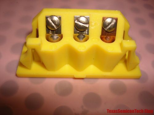 165pcs - T/C 3 Prong Female Wire Terminal Connector - LAM 668-009475-001 - NEW