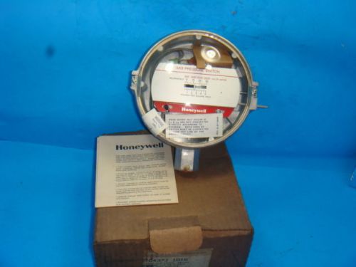 New honeywell c437j 1016 gas/air pressure switch 1/2 to 5 psig new in box for sale