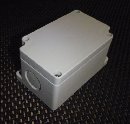 Enclosure 2 1/4&#034;x 3 5/8&#034;x 1 1/2&#034; polycarbonate corrosion water proof 6p box for sale