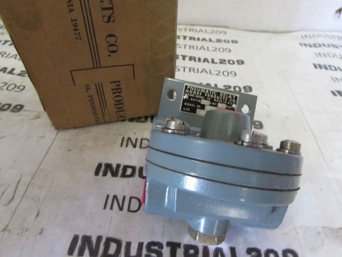 MOORE PRODUCTS PNEUMATIC RELAY 66-BR2 NEW