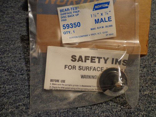 NORTON BEAR-TEX SURFACE PREP DISC BACK UP PAD 59350 MALE 1-1/2&#034; X 1/4&#034; NEW