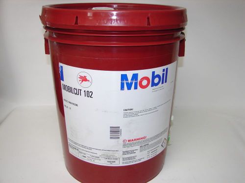 Mobil mobilcut 102 multipurpose water soluble cutting oil. (5 gallon) for sale