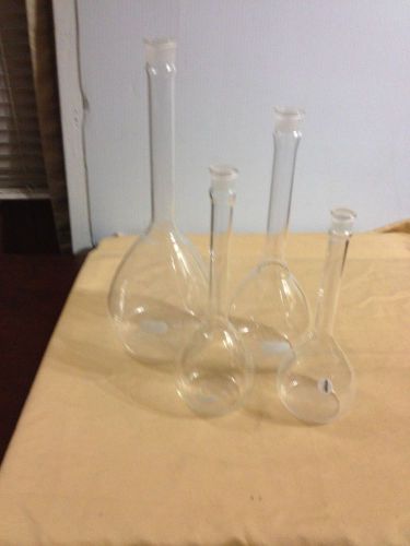Pyrex 200, 250, 500, and 1000 ml volumetric flask - model nos 5640, 41 ,&amp; 43 for sale