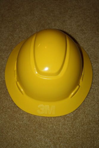 3M H-802R FULL BRIM 4-POINT RATCHET SUSPENSION HARD HAT (New In Box)