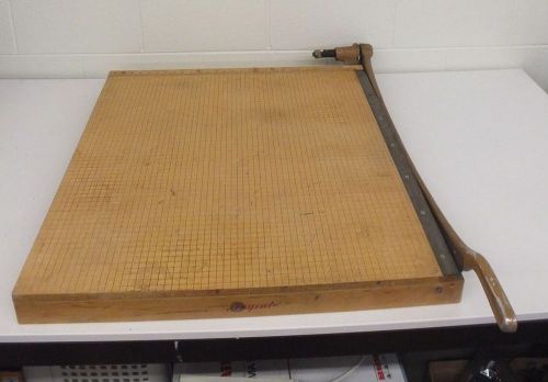 Ingento 1172 74 Style C 30&#034; x 30&#034; Industrial Wood Based Paper Cutter GREAT LOOK